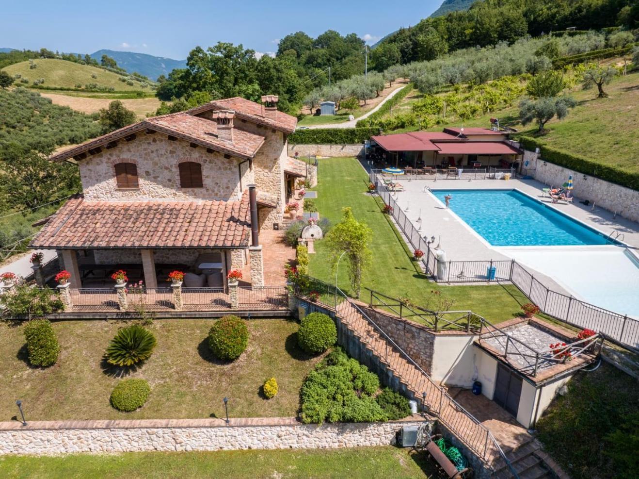 Agriturismo Isola Verde Sant'Urbano Bagian luar foto