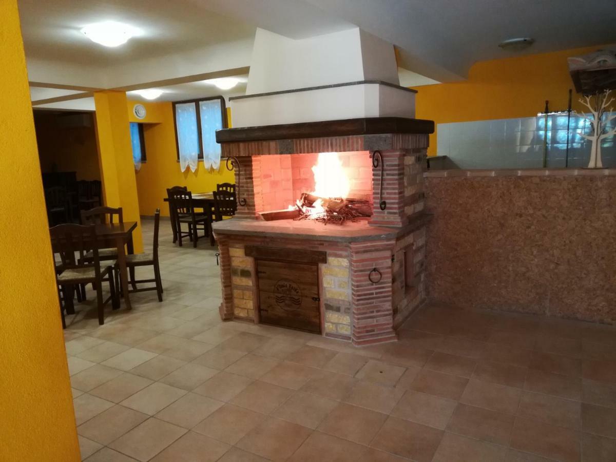 Agriturismo Isola Verde Sant'Urbano Bagian luar foto